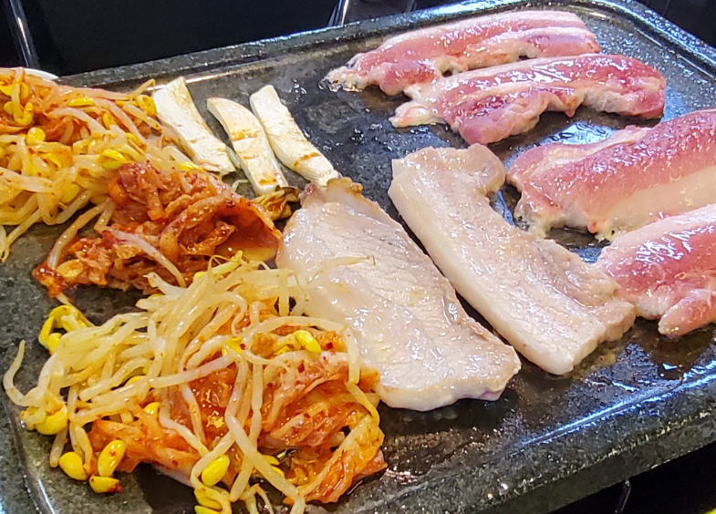 춘천 보고싶다 : 낙지보쌈+홍어전+두부냄비+홍어사랑 8