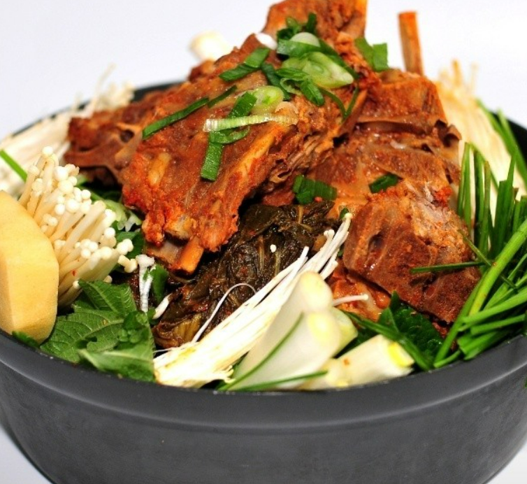 [부산 두실역] 차밭골돌솥감자탕