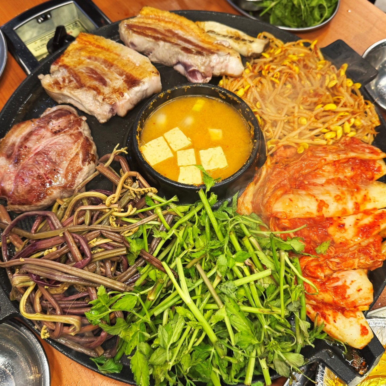 [진주 충무공동] 효자동솥뚜껑 진주혁신점