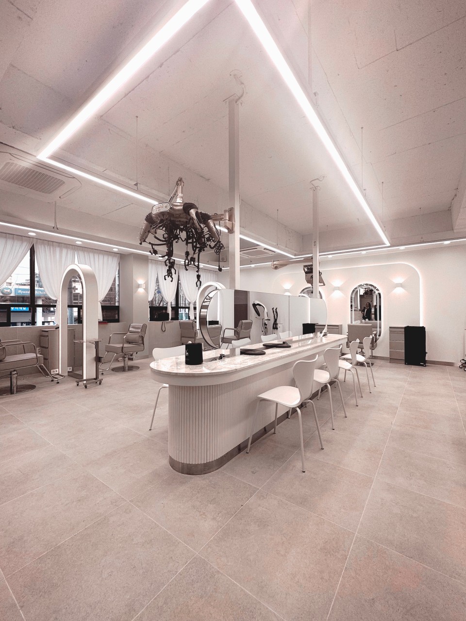 [석촌고분역] 에이바헤어 석촌고분역점