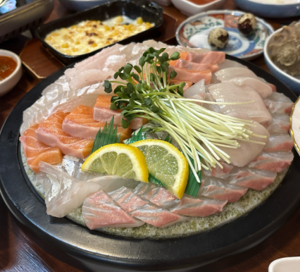 회뜨는돼지
