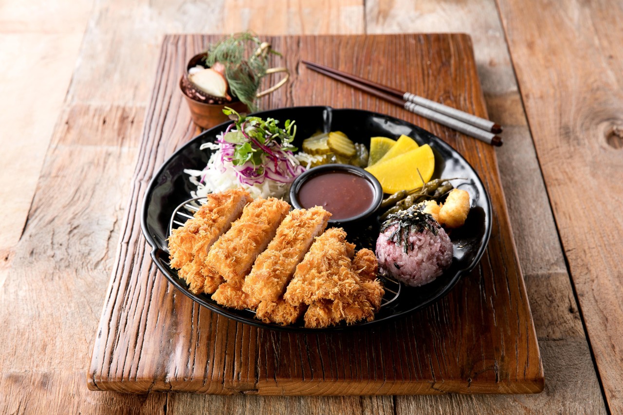 멸치국시와 돈까스 마평점